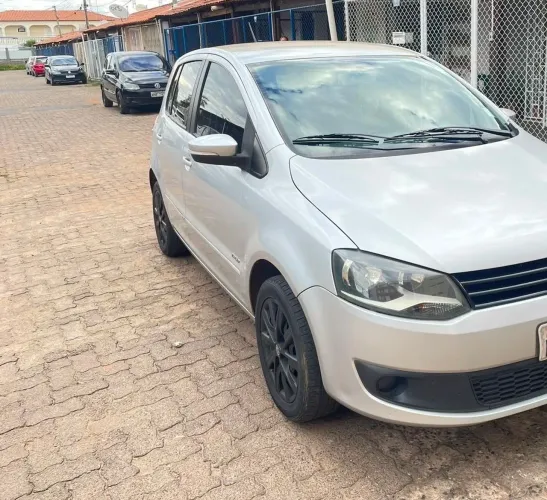 Volkswagen Fox 1.6 MI Total Flex 8V 5P 2012
