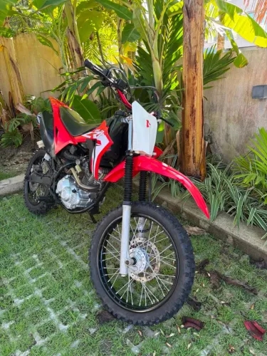 Bros 160- adaptada CRF 230f