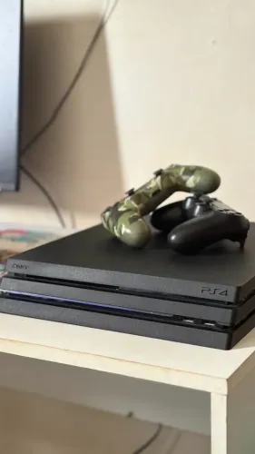 PS4 PRO - 1 TB