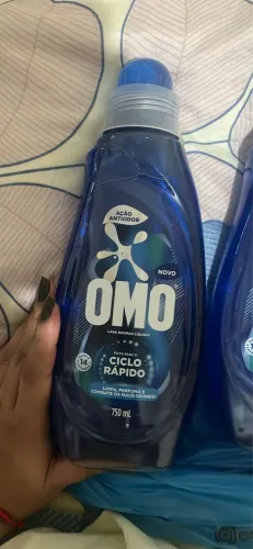 Sabão em líquido omo