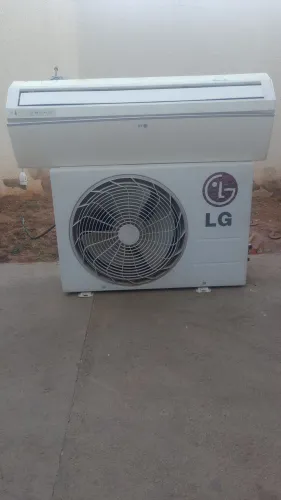 Ar-condicionado LG 12000 BTUS...