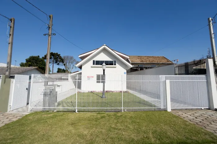 Imóvel Comercial para Venda em Curitiba, Cidade Industrial, 2 dormitórios, 3 banheiros, 1