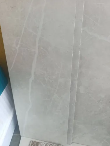 Porcelanato retalhos/sobras para doação