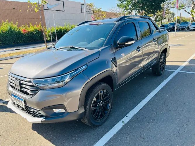 Fiat Strada Volcano 1.3 Flex 8V CD 2025