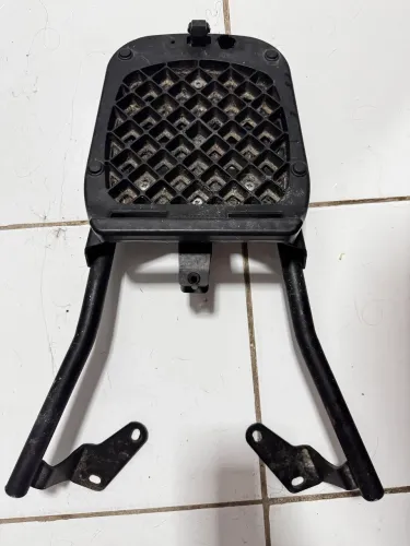 Suporte para Baú NMax 2022