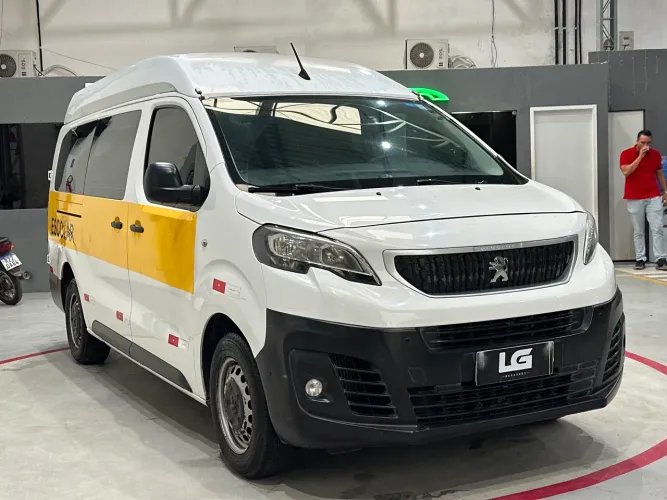 Peugeot Expert Minibus 1.6 Turbo Diesel 2019