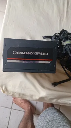 Fonte Gamemax 650w bronze 80 plus