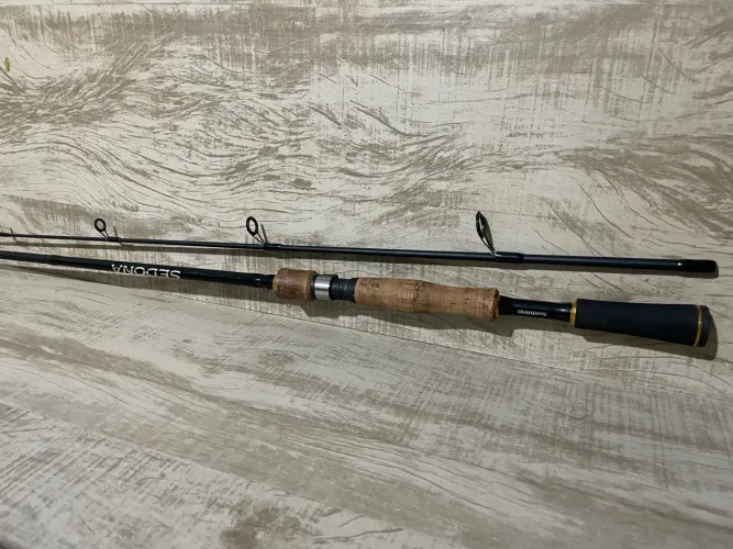 Vara de pesca shimano para molinete ( duas partes )