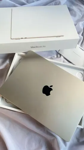 Macbook air 13 M4 16GB RAM 256GB ARMAZENAMENTO - NOVO APENAS 3 CICLOS BATERIA