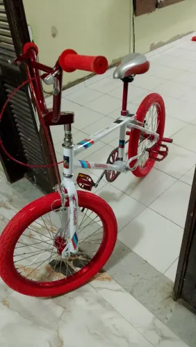 Bicicleta Caloi Cross freestyle aro 20 