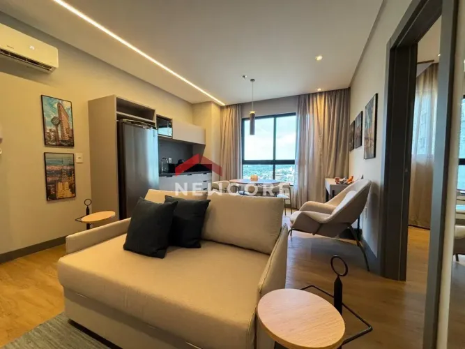 Flat em Rua 321 - Meia Praia - Itapema/SC