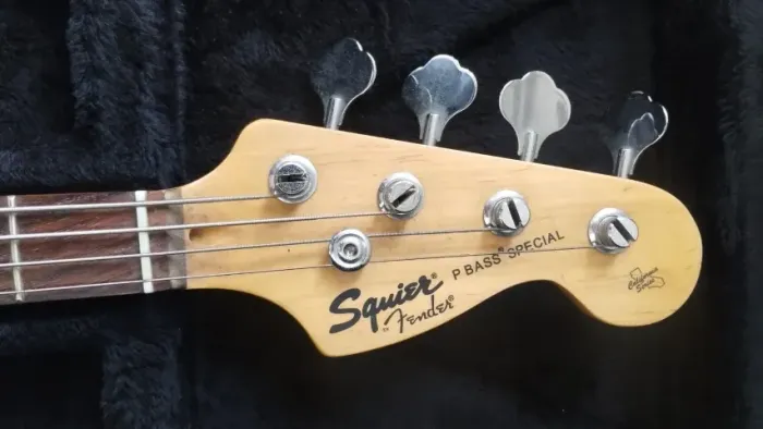 Contrabaixo Fender Squier Precision Bass Especial Califórnia 2005