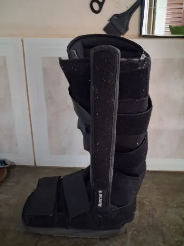 Bota Imobilizadora Mercur