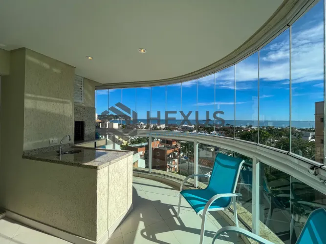 Apartamento com varanda gourmet e lazer na região da Brunella na Praia da Enseada, Guaruja