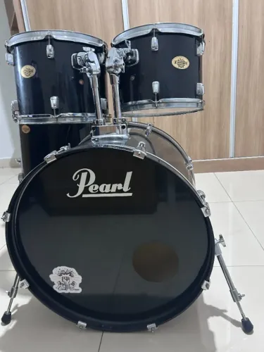Bateria Pearl Target 22/12/13/16 (Shell Pack) + Pedal Pearl