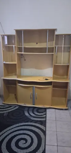 Vende-se estante para sala