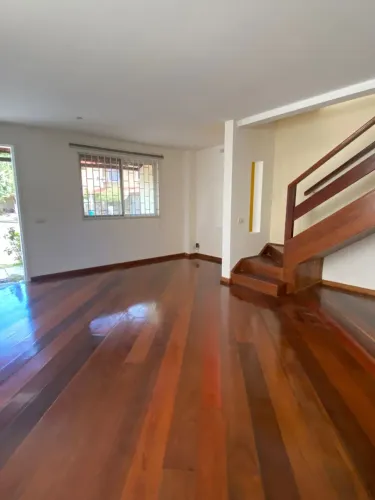 Maravilhosa casa Condomínio Villaggio Verde 103 metros quadrados com 3 quartos .