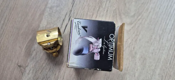 Abraçadeira vandoren sax tenor