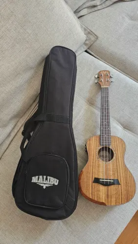 Ukulele Malibu elétrico