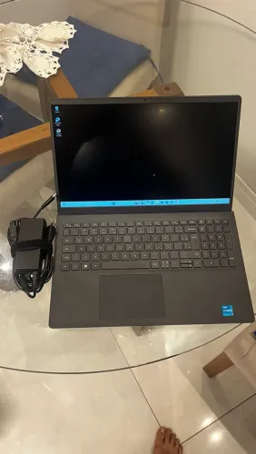 Notebook Dell Inspiron 15 3520 | i3 12a geração | 8GB RAM | SSD 512GB | Impecável