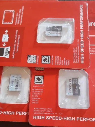 Kit com 3 cartões de memória 256 megas