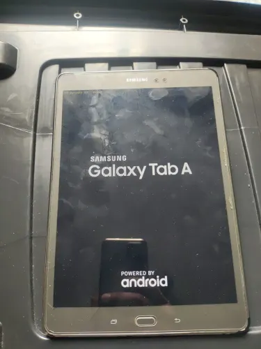 Tablet Samsung SM-P555M
