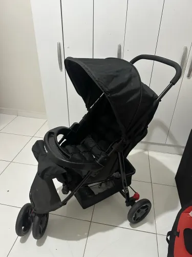 Carrinho de bebê voyage
