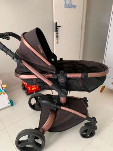 Carrinho de Bebê Dzieco Gold - Completo e Conservado