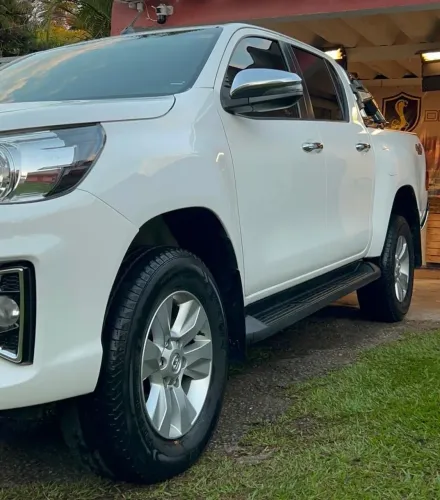 Toyota Hilux CD SR 4X4 2.8 TDI Diesel Aut. 2019