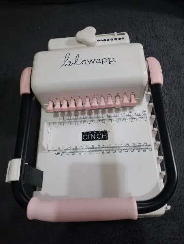 Encadernadora 2x1, Cinch rosa, wire o furo quadrado