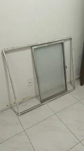 Título: Janela de Alumínio de Correr com Vidro - 1,20 x 1,00 m