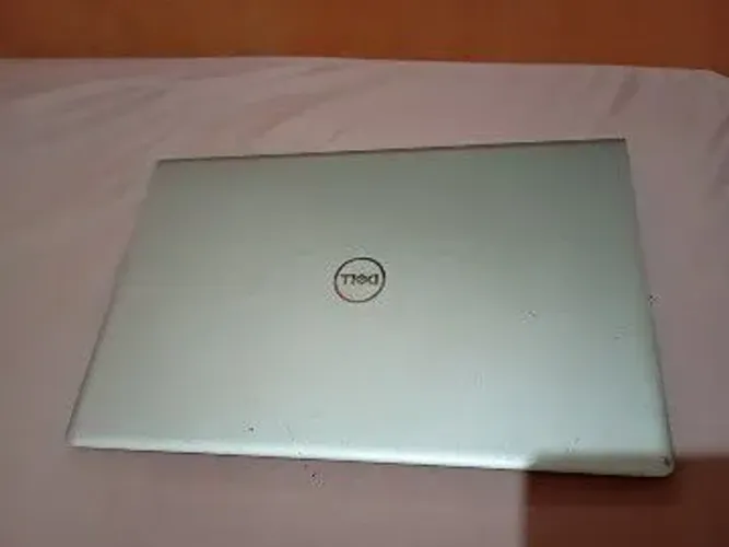 Vende-se Notebook da Marca DELL