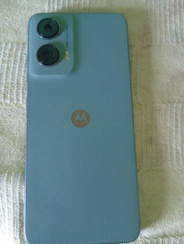 Vende-se celular moto g35 5G novo não tem nem um ano de uso 256gb 8ram expansão 8