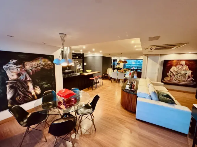 Apartamento para venda tem 119 metros quadrados com 2 quartos