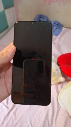 Samsung A20. Tem que trocar o display.