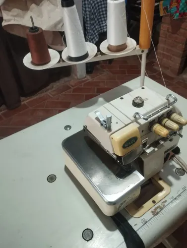 Máquina de Costura