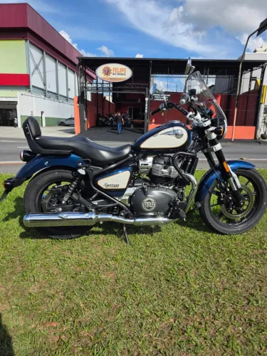 Royal Enfield Super Meteor 650 2025