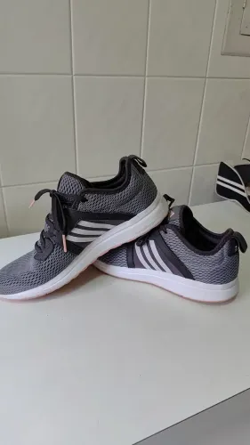 Tenis adidas 