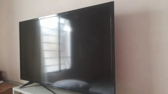 TV Panasonic TC-32FS500B 32" HD Smart LED <br>