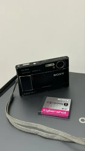camera cybershot DSC -10 com bateria e cartão de memória 