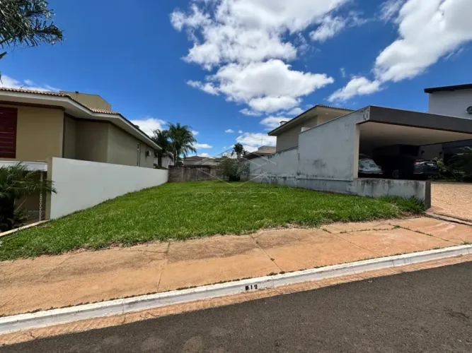 Terreno Condomínio em Bauru