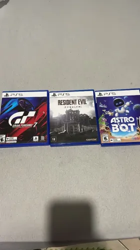 Vendo Jogos PS5 mídia física novo