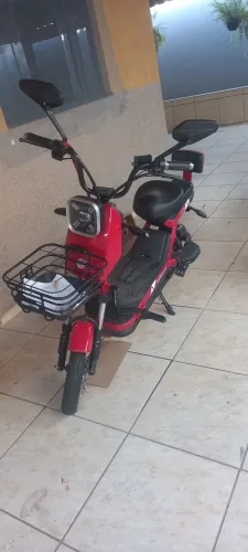 Scooter elétrica 