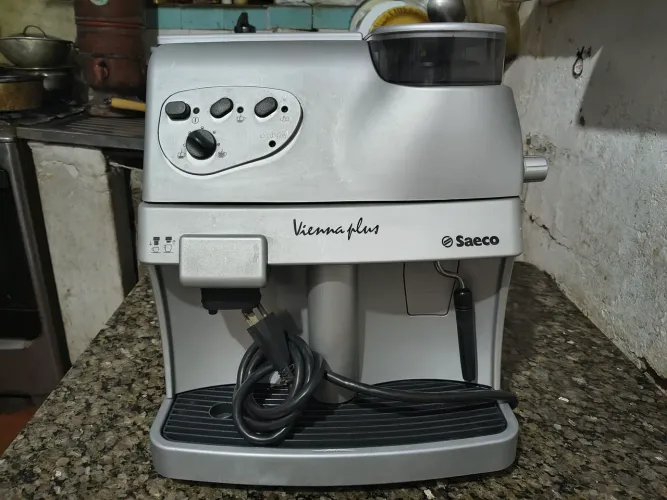 Máquina de café cafeteira Saeco Vienna Plus 110V