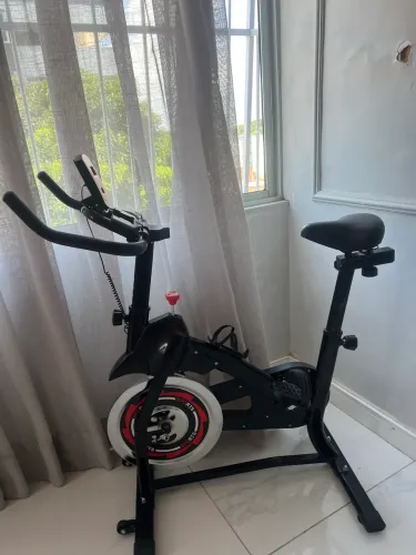 Vendo bicicleta ergométrica, pouco utilizado