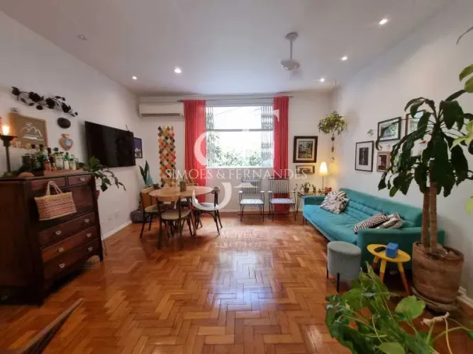 Grajaú - Rua Itabaiana - Apartamento tipo casa térreo, 3 quartos, suíte, área externa.