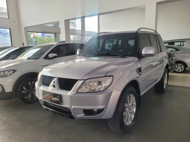 Mitsubishi Pajero TR4 2.0/ 2.0 Flex 16V 4X4 Aut. 2014