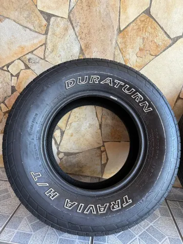 Pneus 265/70 roda 16