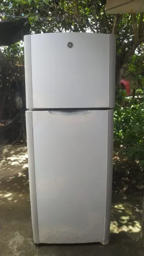 Vendo Geladeira Usada - Frost Free