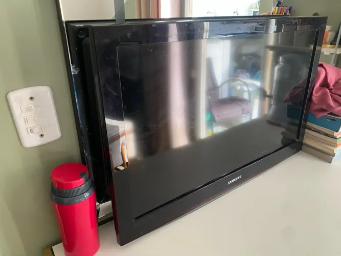 TV Samsung LCD com entrada HDMI